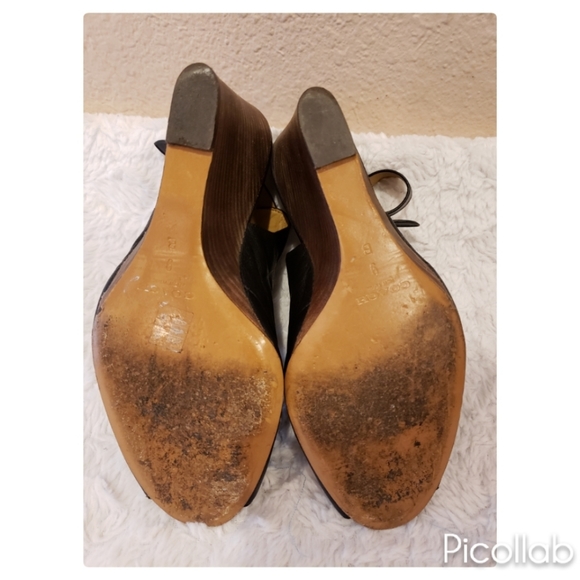 Coach Lindsay Leather Wedge Sandals - Picture 9 of 9